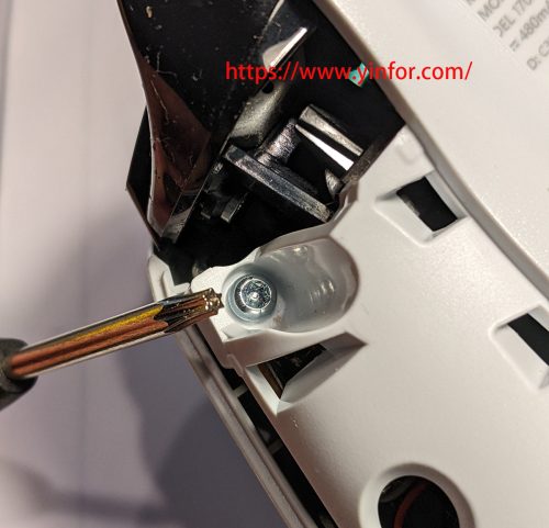 Xbox one controller screwdriver